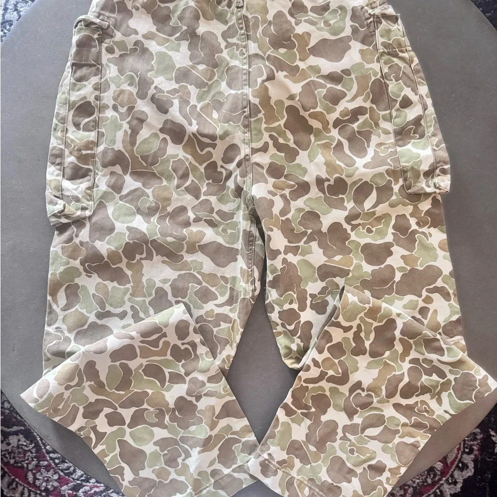 GAP Tan Camouflage Pants - Picture 2 of 6